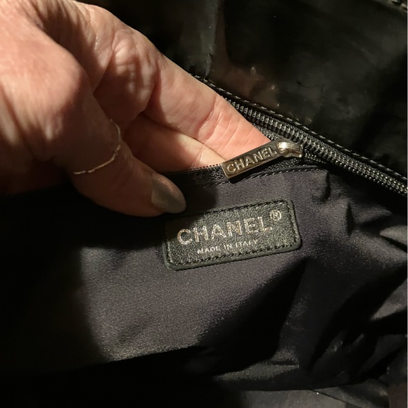 🩷CHANEL AUTHENTIC BLACK XL PARIS-BIARRITZ TOTE - Picture 9 of 17